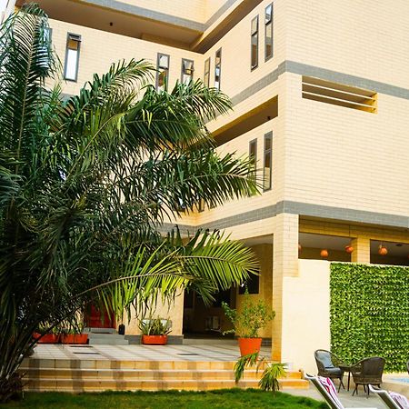 Mokaa Residence Hoteliere โลเม ภายนอก รูปภาพ