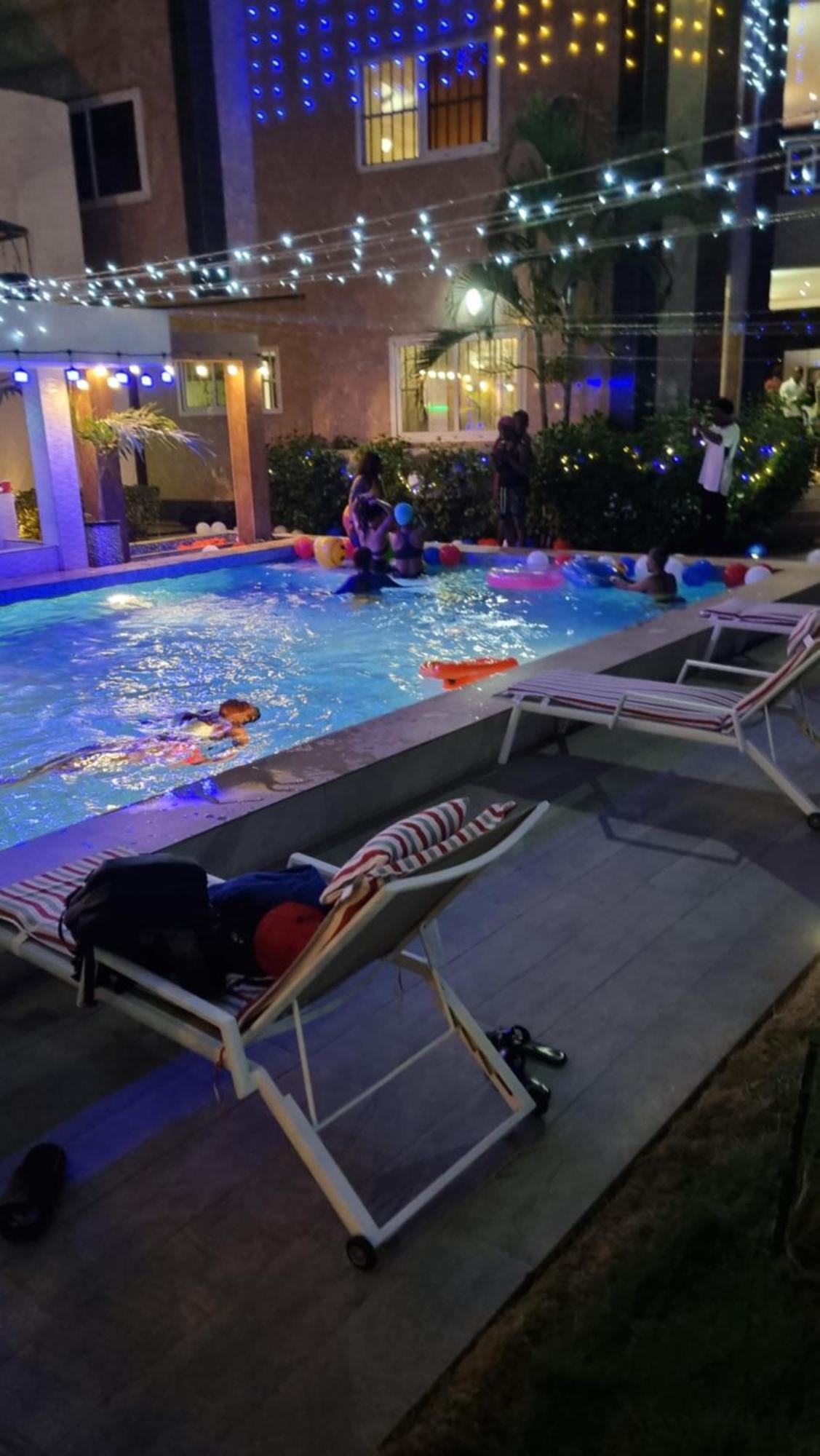Mokaa Residence Hoteliere โลเม ภายนอก รูปภาพ