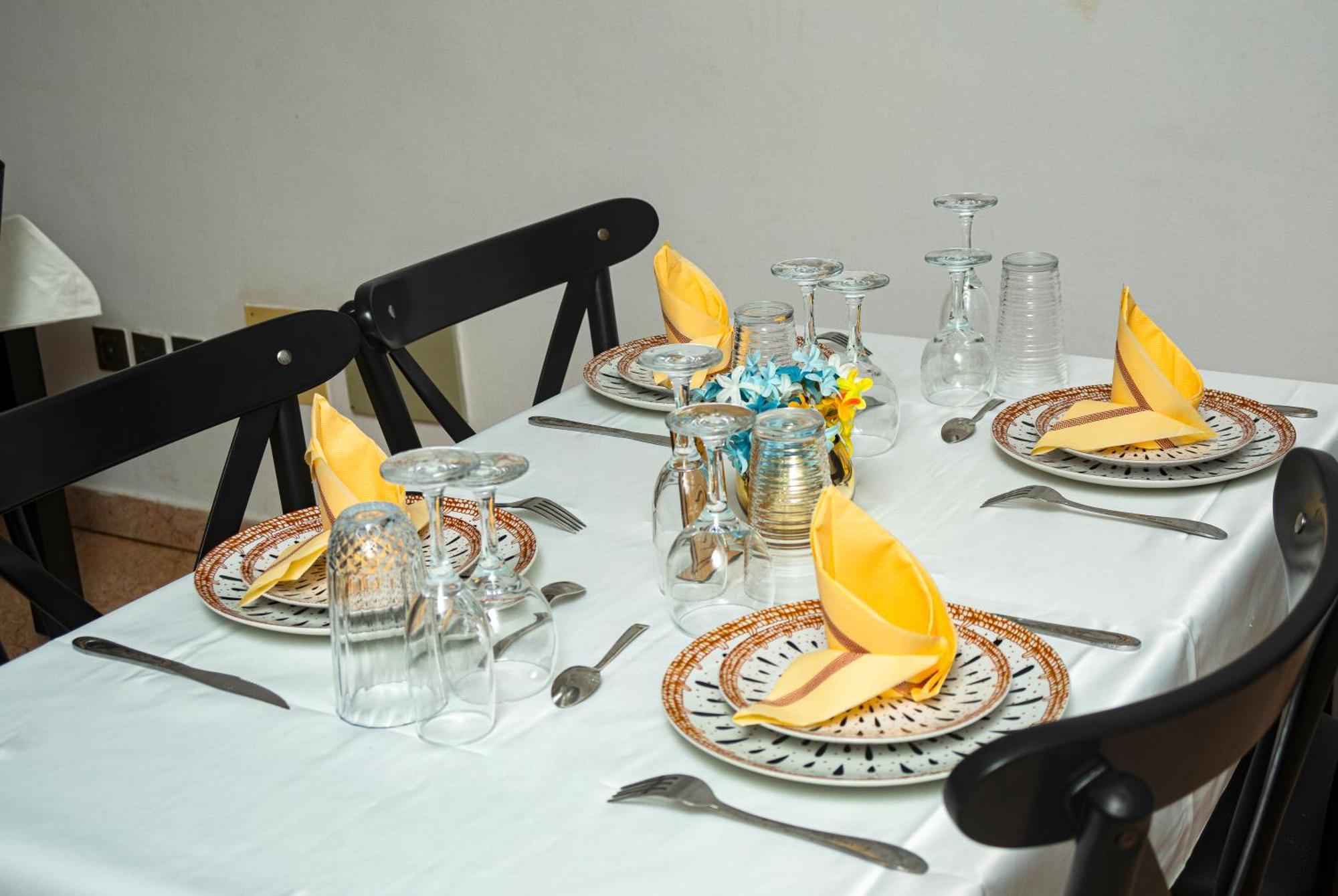Mokaa Residence Hoteliere โลเม ภายนอก รูปภาพ