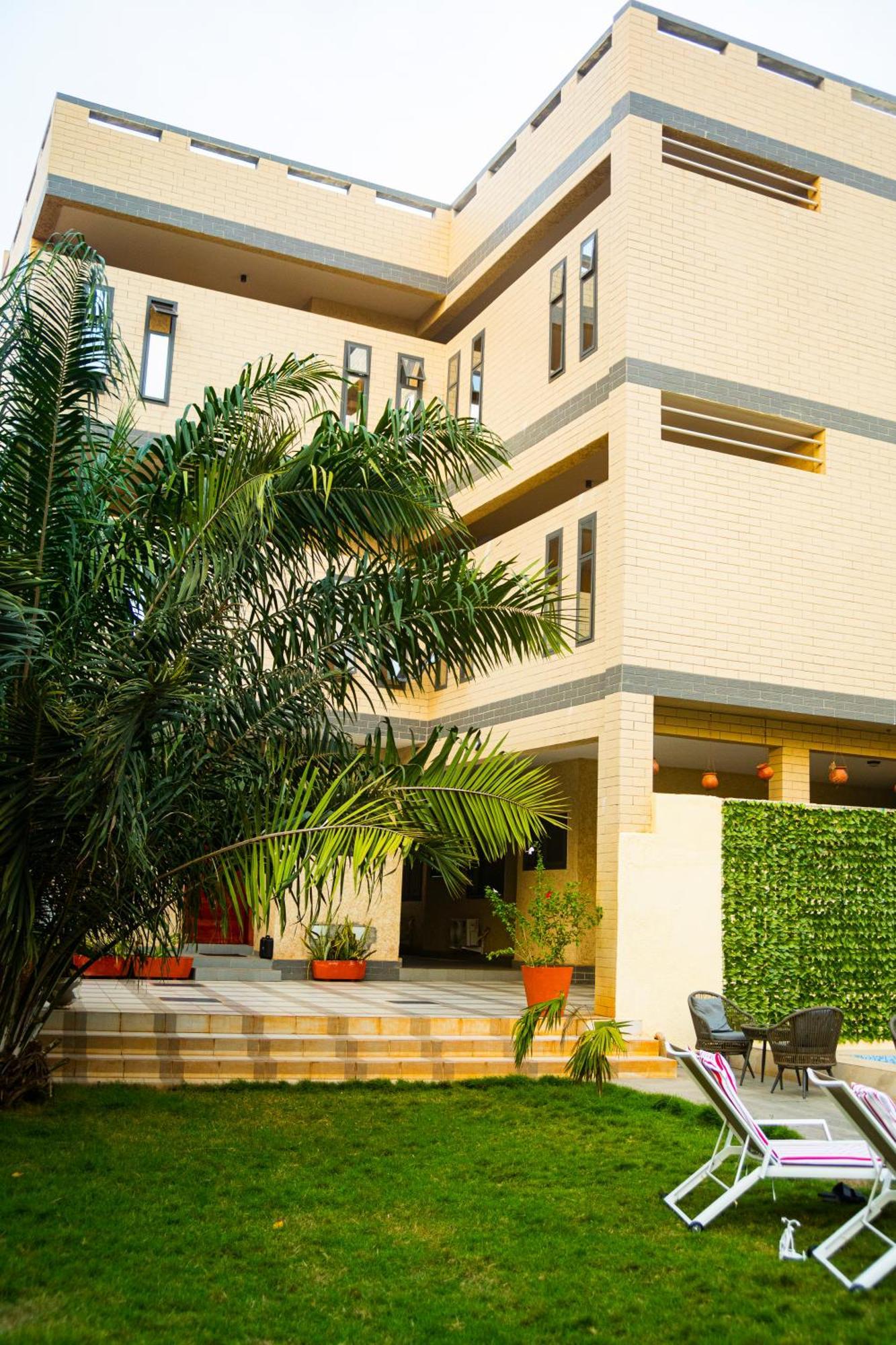 Mokaa Residence Hoteliere โลเม ภายนอก รูปภาพ
